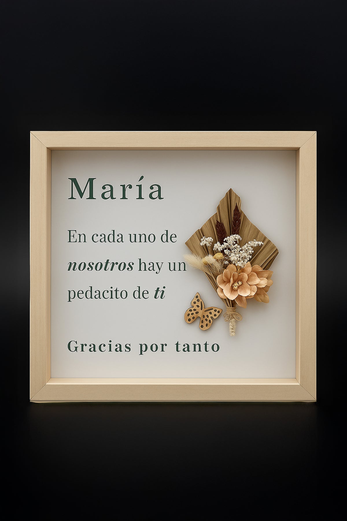 Marco personalizado con flor preservada | Azahar Floristas, floristería en San Martín de Valdeiglesias